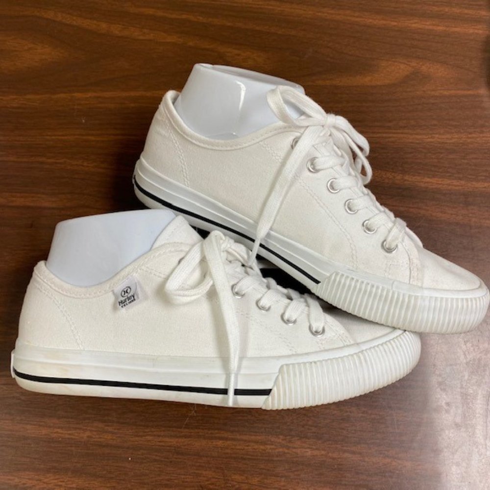 Hurley Carrie Canvas Sneakers‎ Low Top Lace Up, size 6